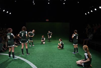 Samia Finnerty, Brenna Coates, Jenna Dioguardi, Susannah Perkins, Lauren Patten, Tedr Photo