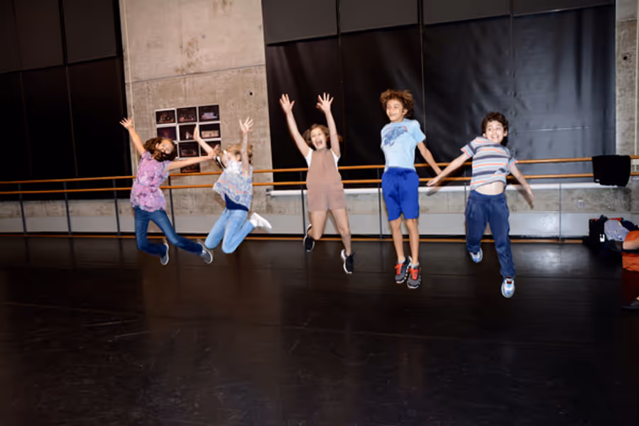 Photo Coverage: The Touring Cast of FUN HOME Meets The Press Image