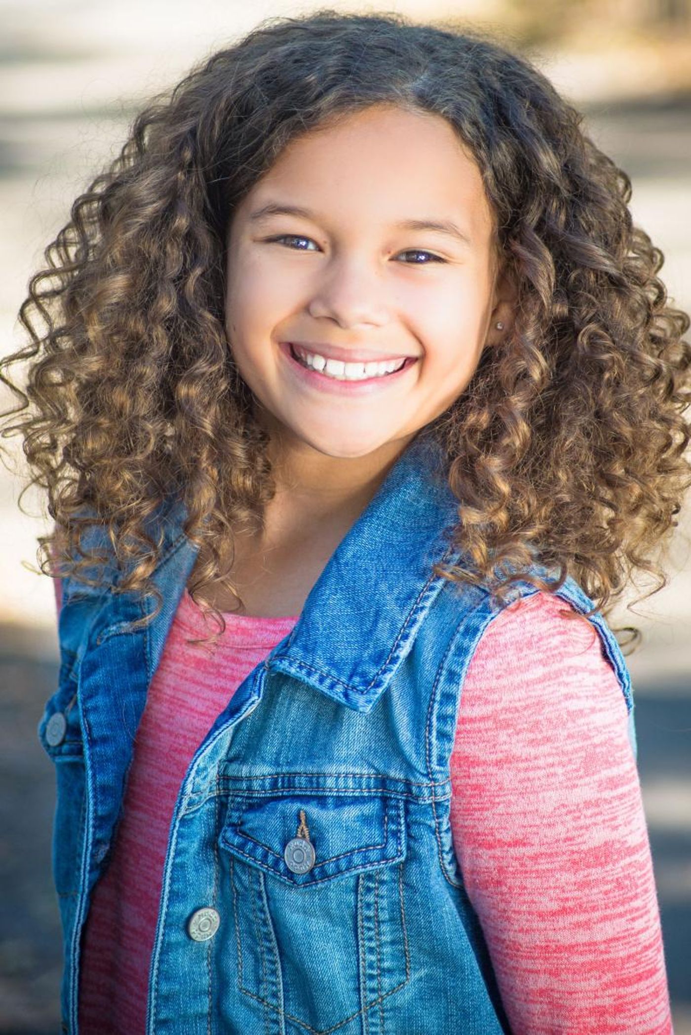 Tori Bates Cast as First Bi-Racial Actress in ANNIE; Full National Tour Casting Announced  Image