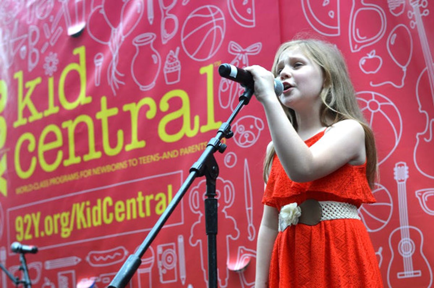 Photo Flash: Cabaret for a Cause Performs at This Year's 92Y Street Festival  Image