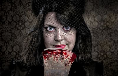 Colleen Cherry in the title role of Lizzie Photo