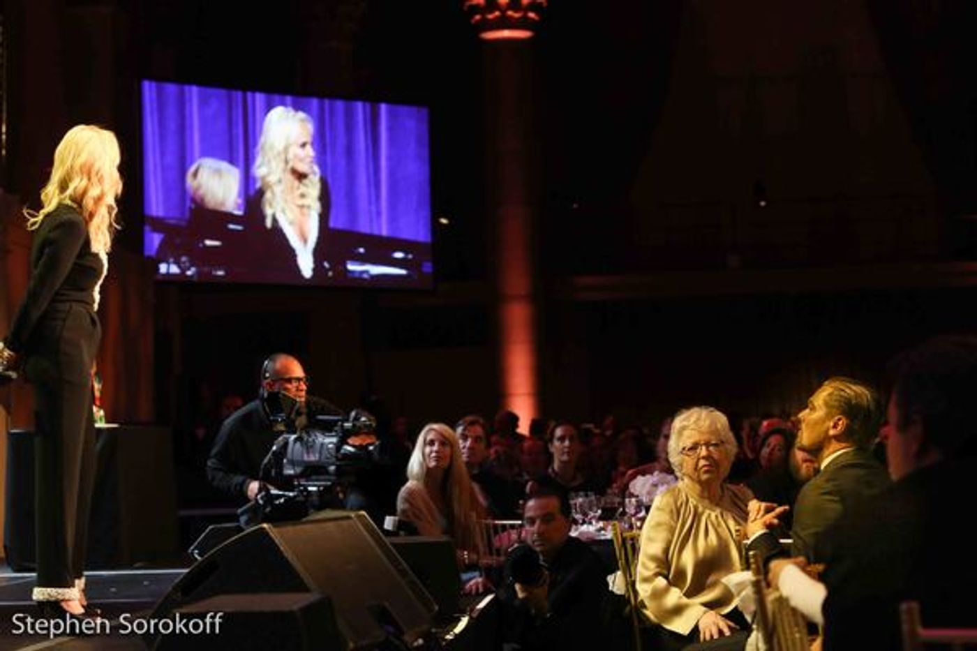 Photo Coverage: Leonardo DiCaprio, Robert De Niro and More Fete Martin Scorsese at Friars Club  Image