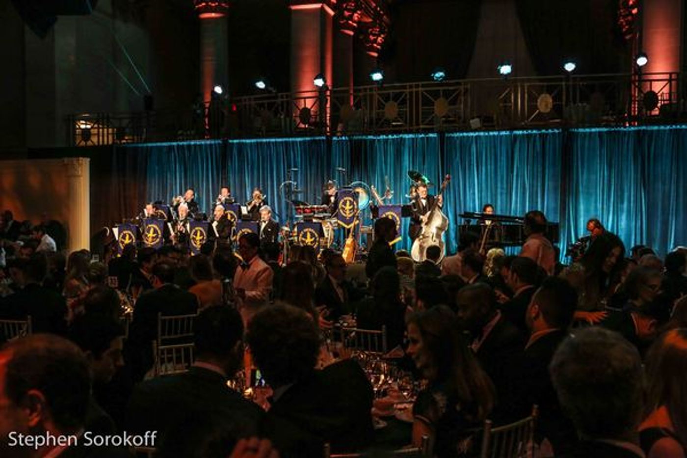 Photo Coverage: Leonardo DiCaprio, Robert De Niro and More Fete Martin Scorsese at Friars Club  Image