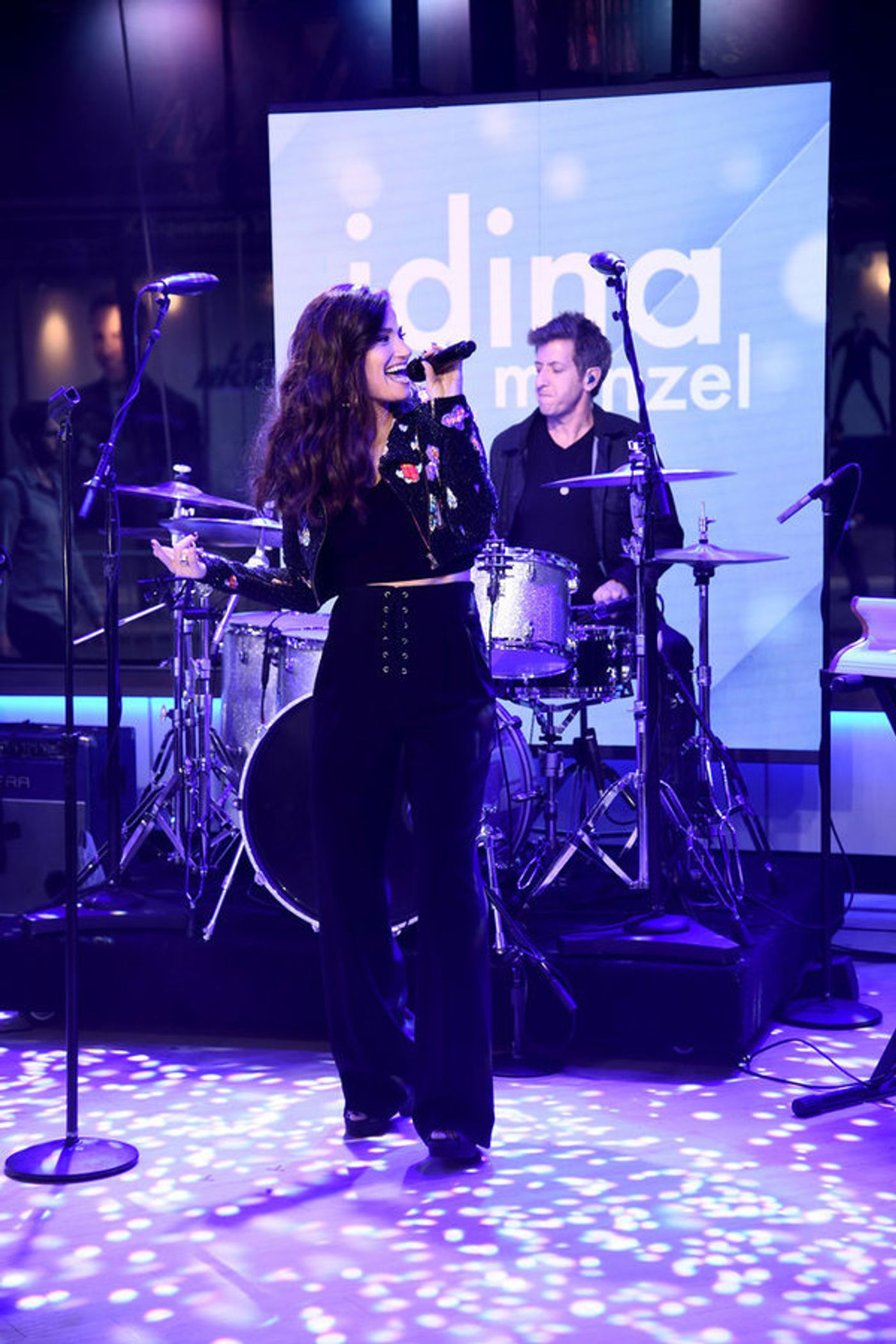 Photo Flash: Idina Menzel Performs From New Album on NBC's TODAY Image
