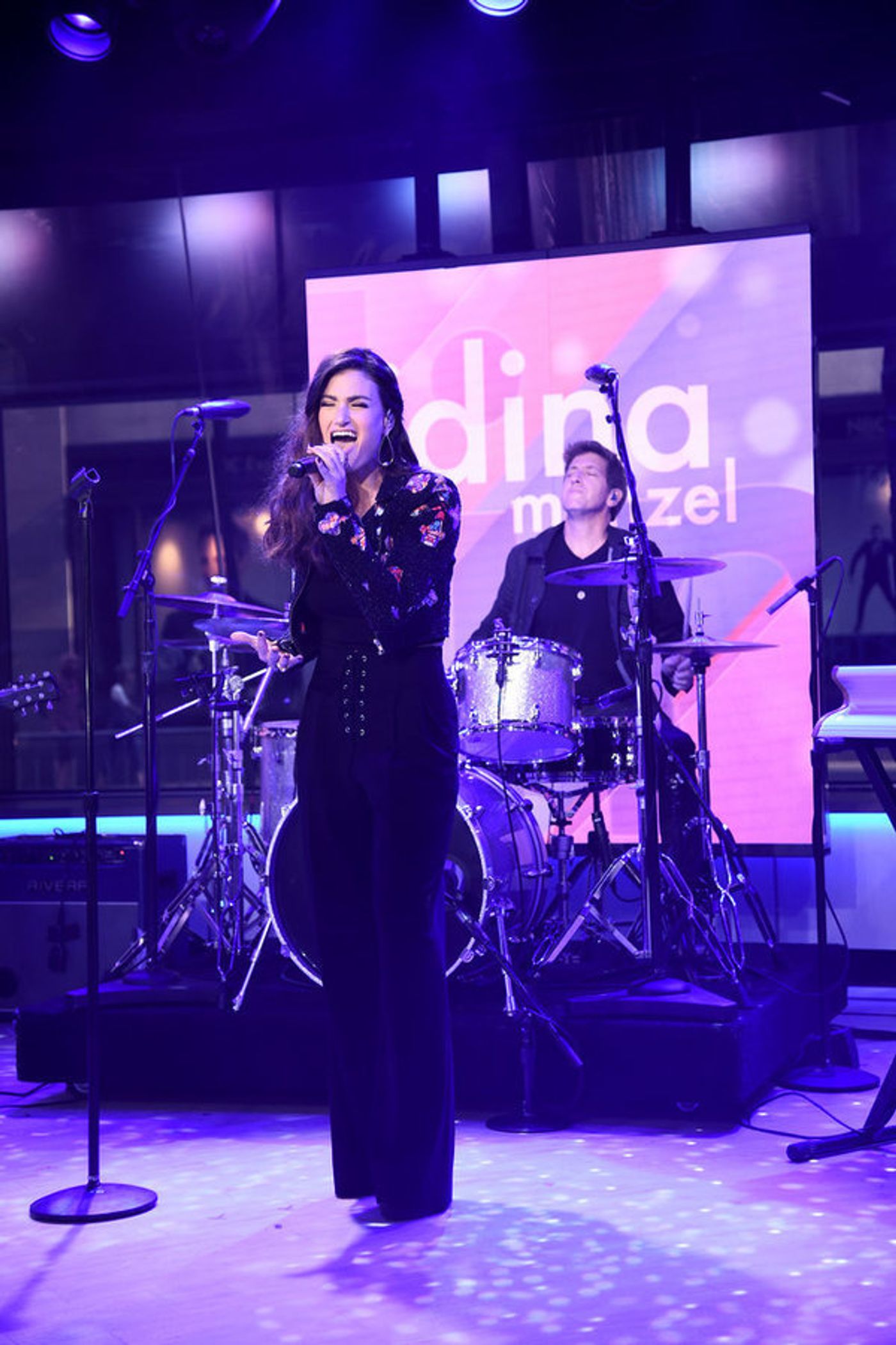 Photo Flash: Idina Menzel Performs From New Album on NBC's TODAY Image