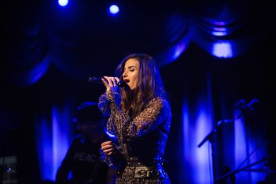Idina Menzel Photo