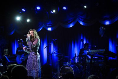 Idina Menzel Photo