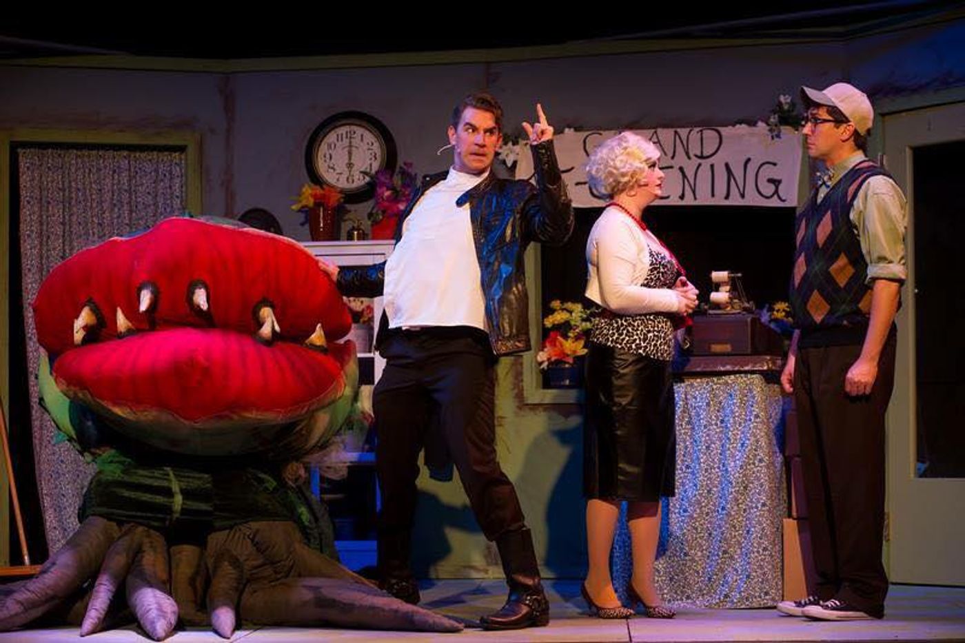 Review: LITTLE SHOP OF HORRORS at Platte Valley Players  Image