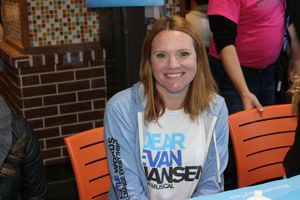 Jennifer Laura Thompson Photo