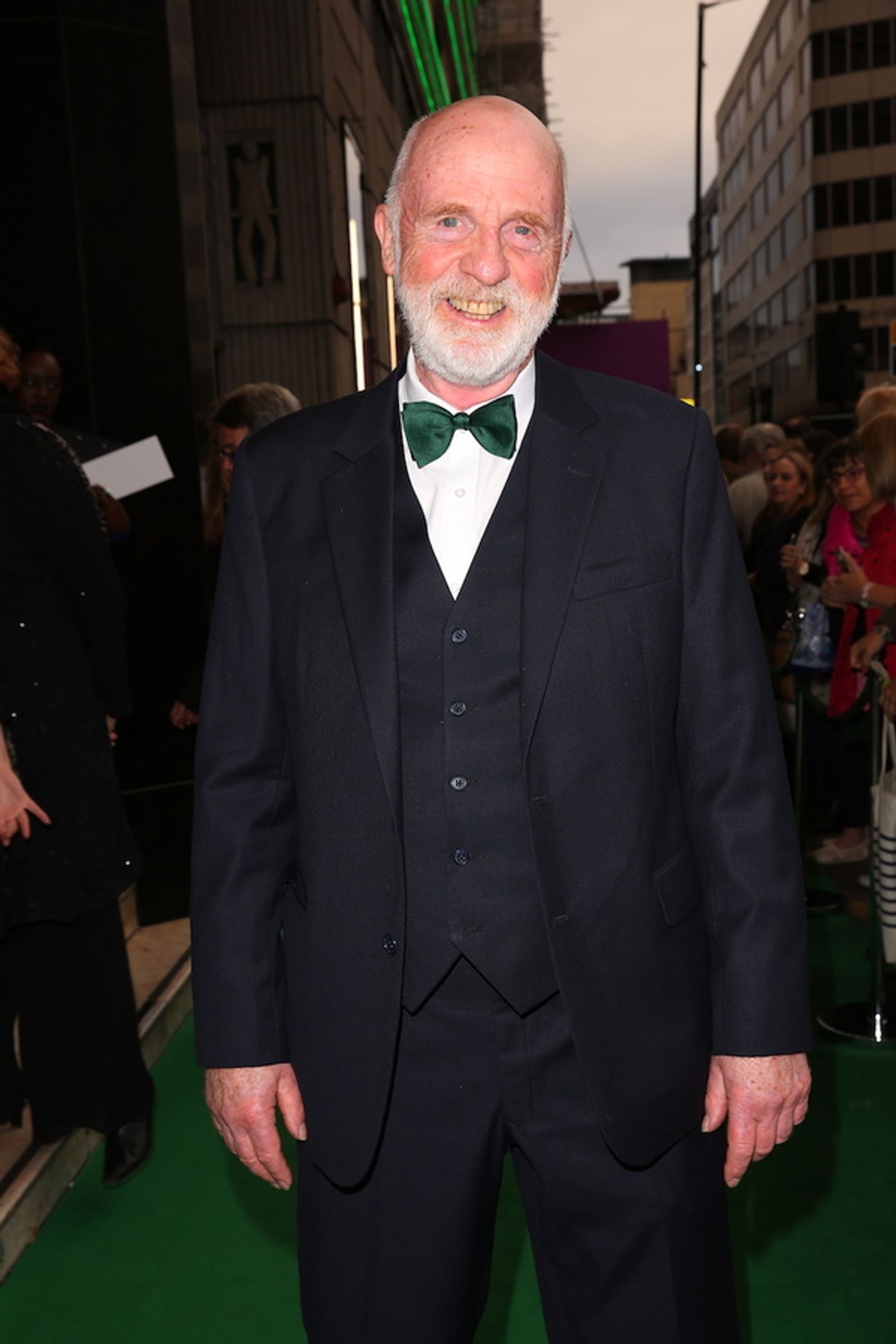 Photo Flash: West End WICKED 10th Anniversary Green Carpet  Image