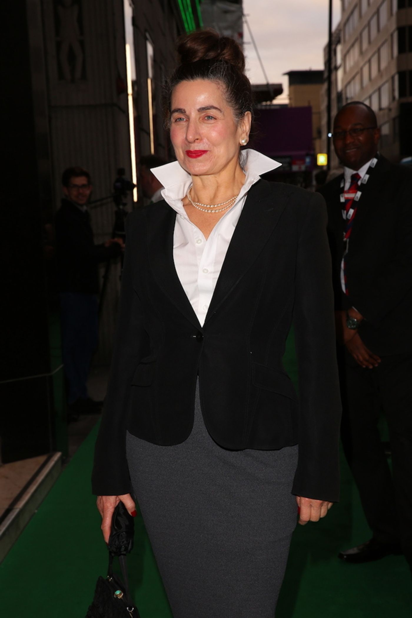 Photo Flash: West End WICKED 10th Anniversary Green Carpet  Image