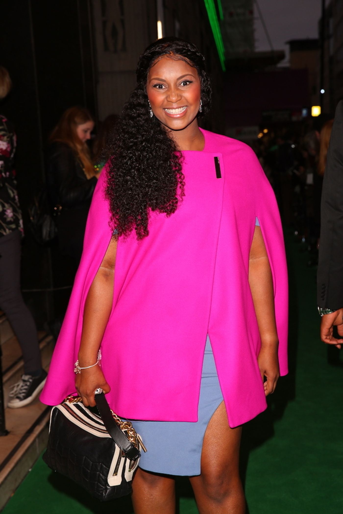 Photo Flash: West End WICKED 10th Anniversary Green Carpet  Image