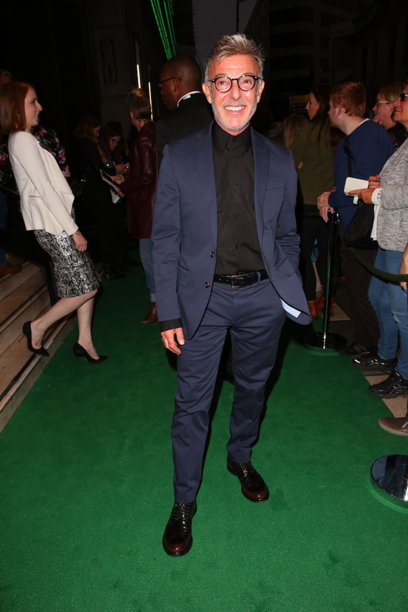 Photo Flash: West End WICKED 10th Anniversary Green Carpet  Image