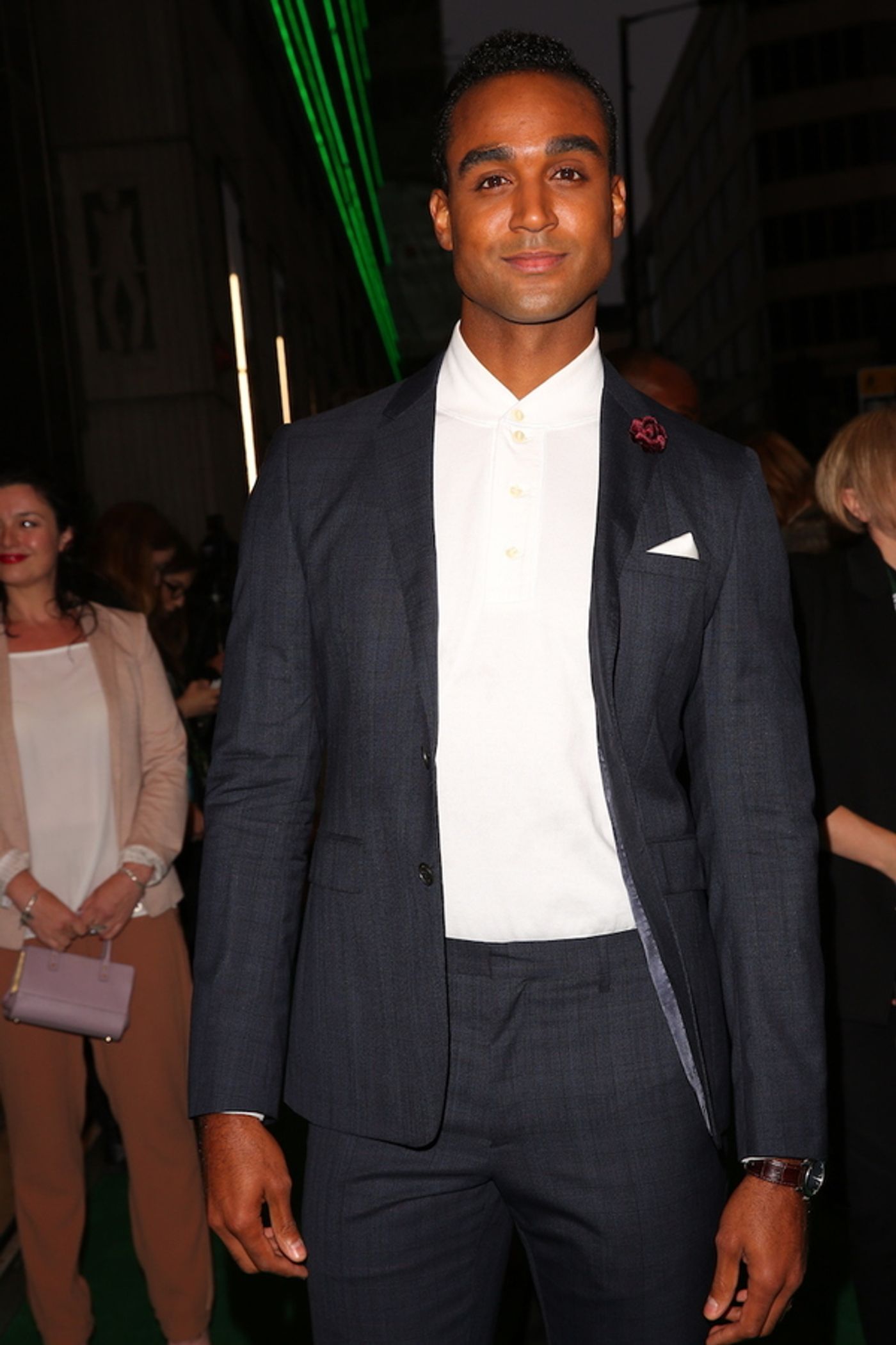 Photo Flash: West End WICKED 10th Anniversary Green Carpet  Image