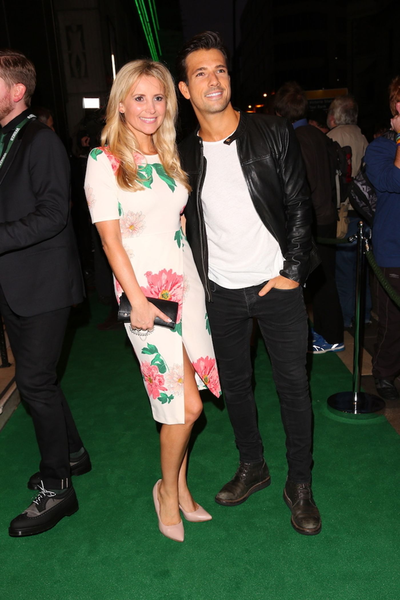 Photo Flash: West End WICKED 10th Anniversary Green Carpet  Image