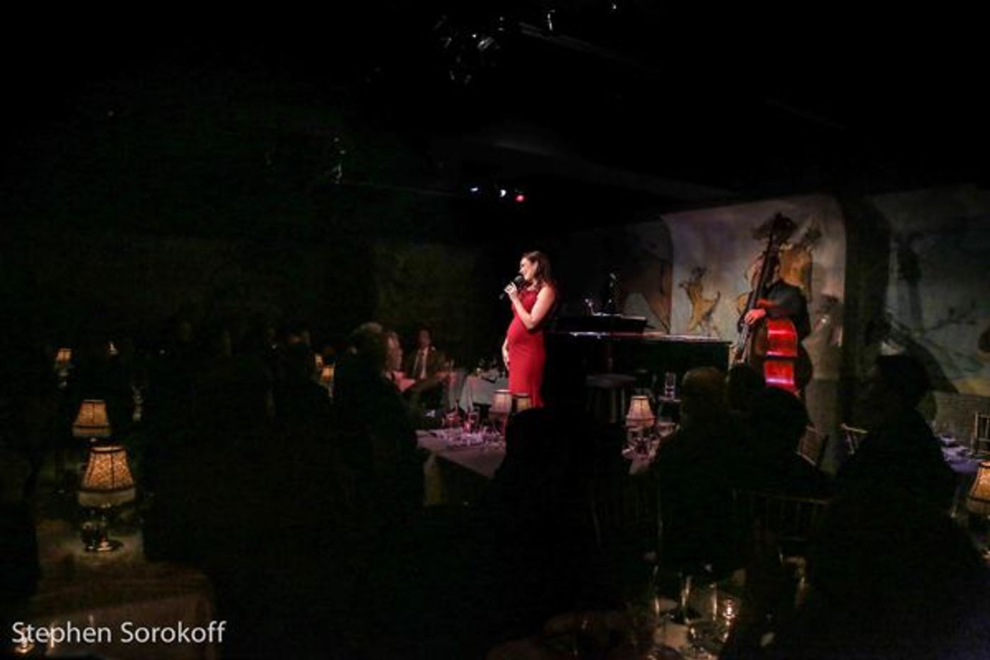 Photo Coverage: Laura Benanti Makes Cafe Carlyle Debut with TALES FROM SOPRANO ISLE Image