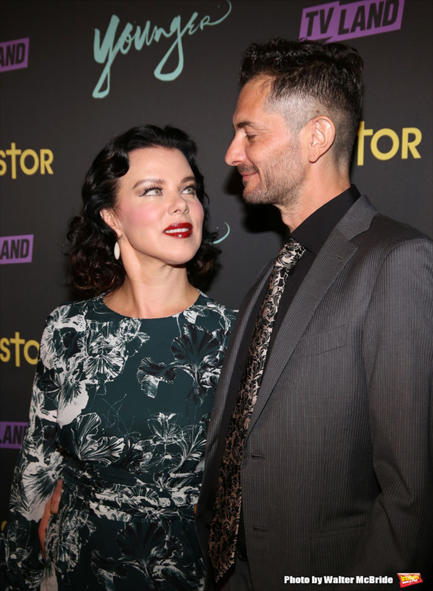 Photo Coverage: Sutton Foster & More Celebrate YOUNGER Season 3 Premiere Image
