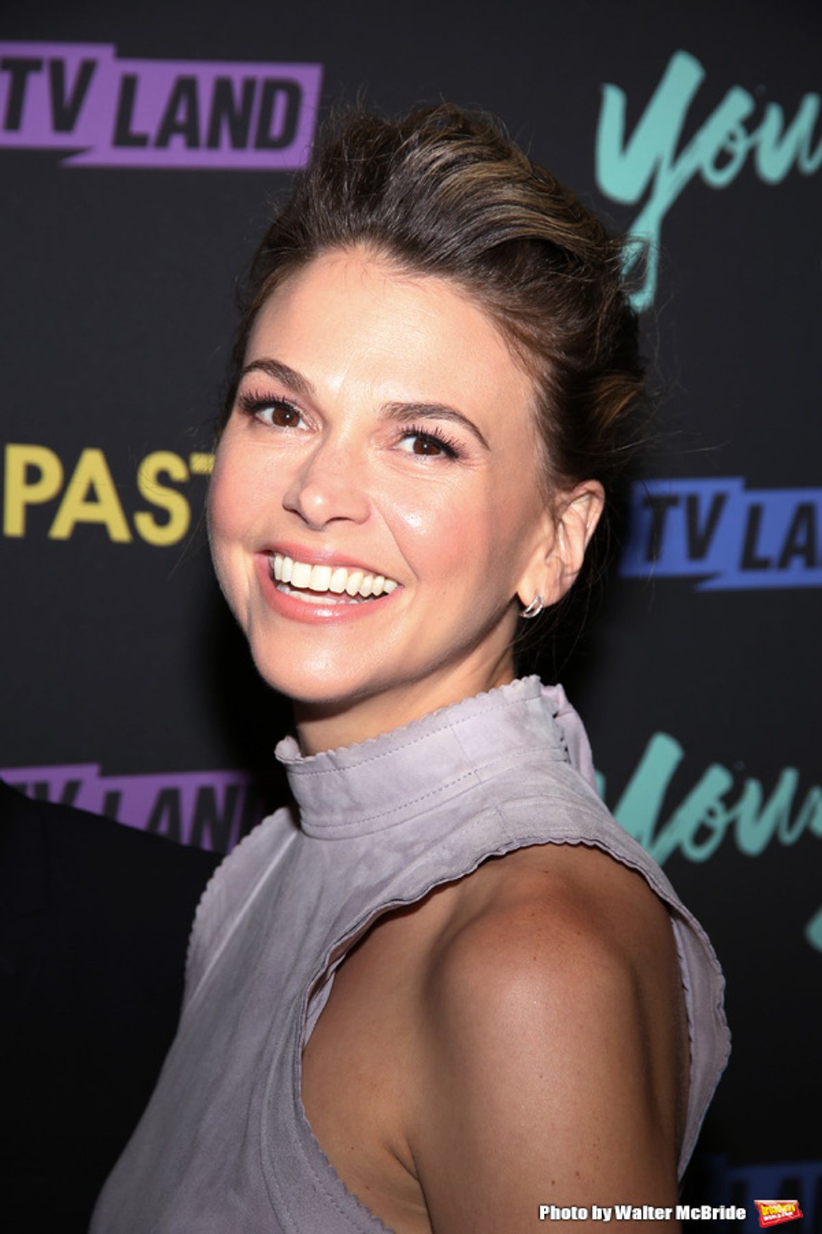 Sutton Foster  at 