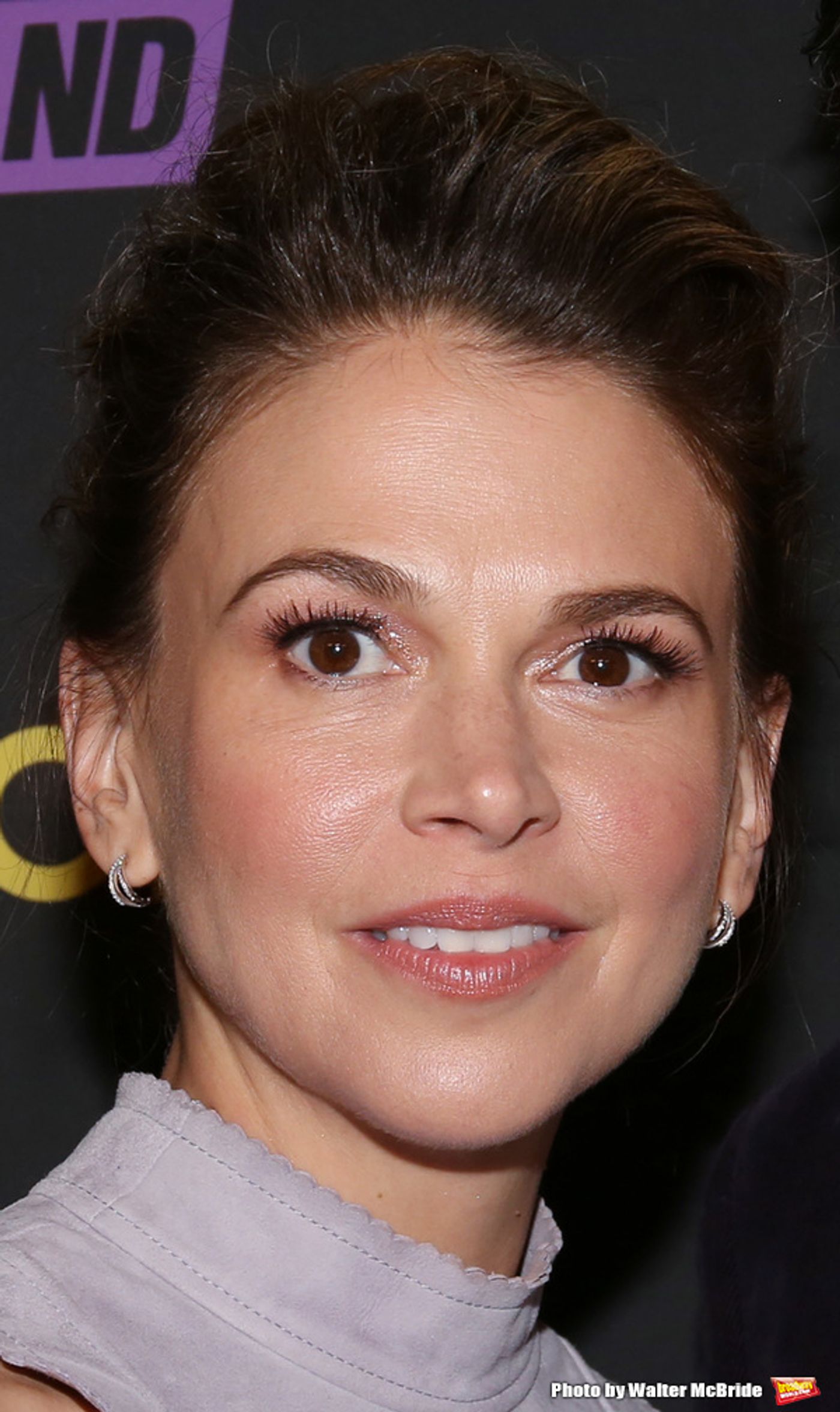 Photo Coverage: Sutton Foster & More Celebrate YOUNGER Season 3 Premiere Image