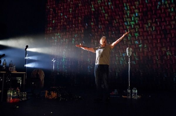 Simon McBurney Photo