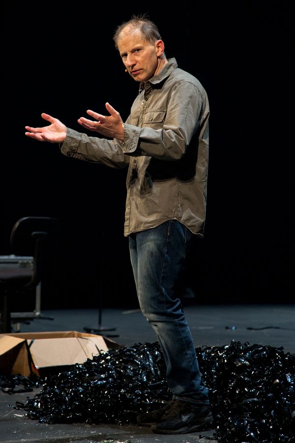 Simon McBurney Photo