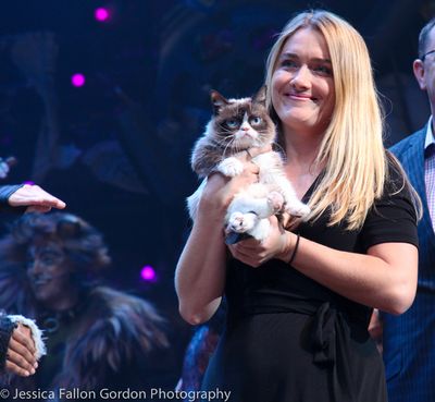 Grumpy Cat with Tabatha Bundesen Photo