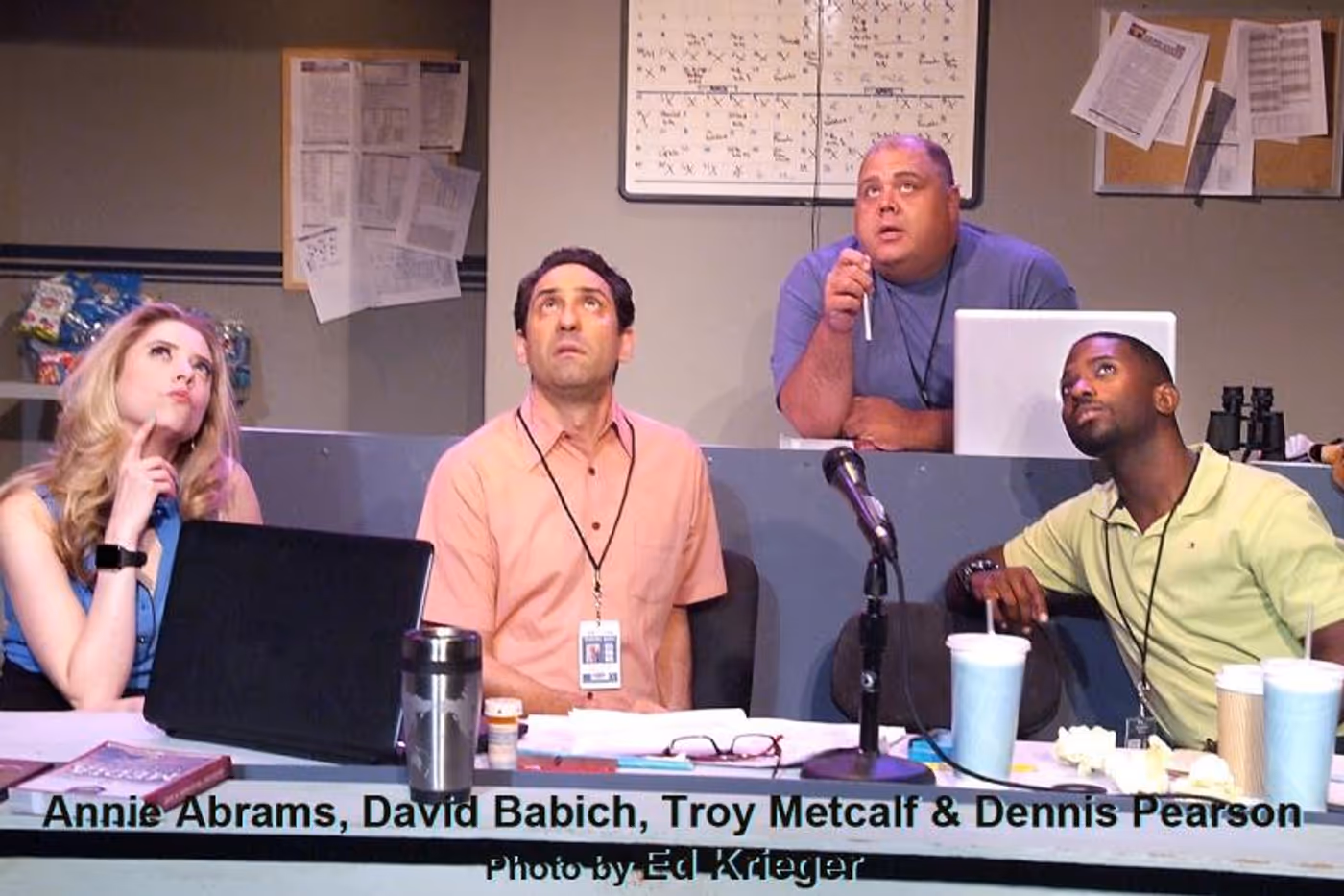 Review: With Strong Acting and Tight Direction GOING... GOING... GONE! Doesn't Strike Out  Image