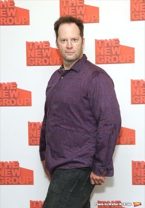 Shuler Hensley  Photo