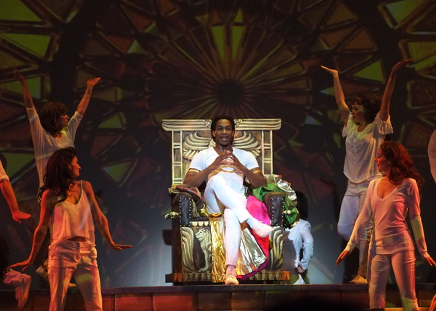 Photo Coverage: Curtain Call And Press Night Celebration Of 3-D Theatricals' JOSEPH AND THE AMAZING TECHNICOLOR DREAMCOAT  Image