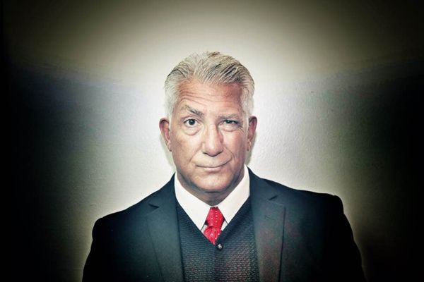 Richard Colonna  Photo