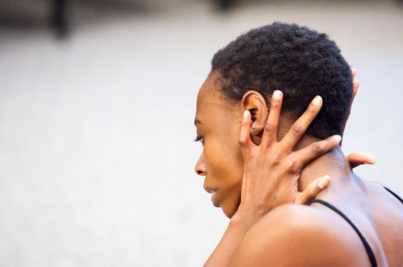 Review: Powerful Choreopoem SONGS FOR KHWEZI is Theatre That Can Disrupt and Heal  Image