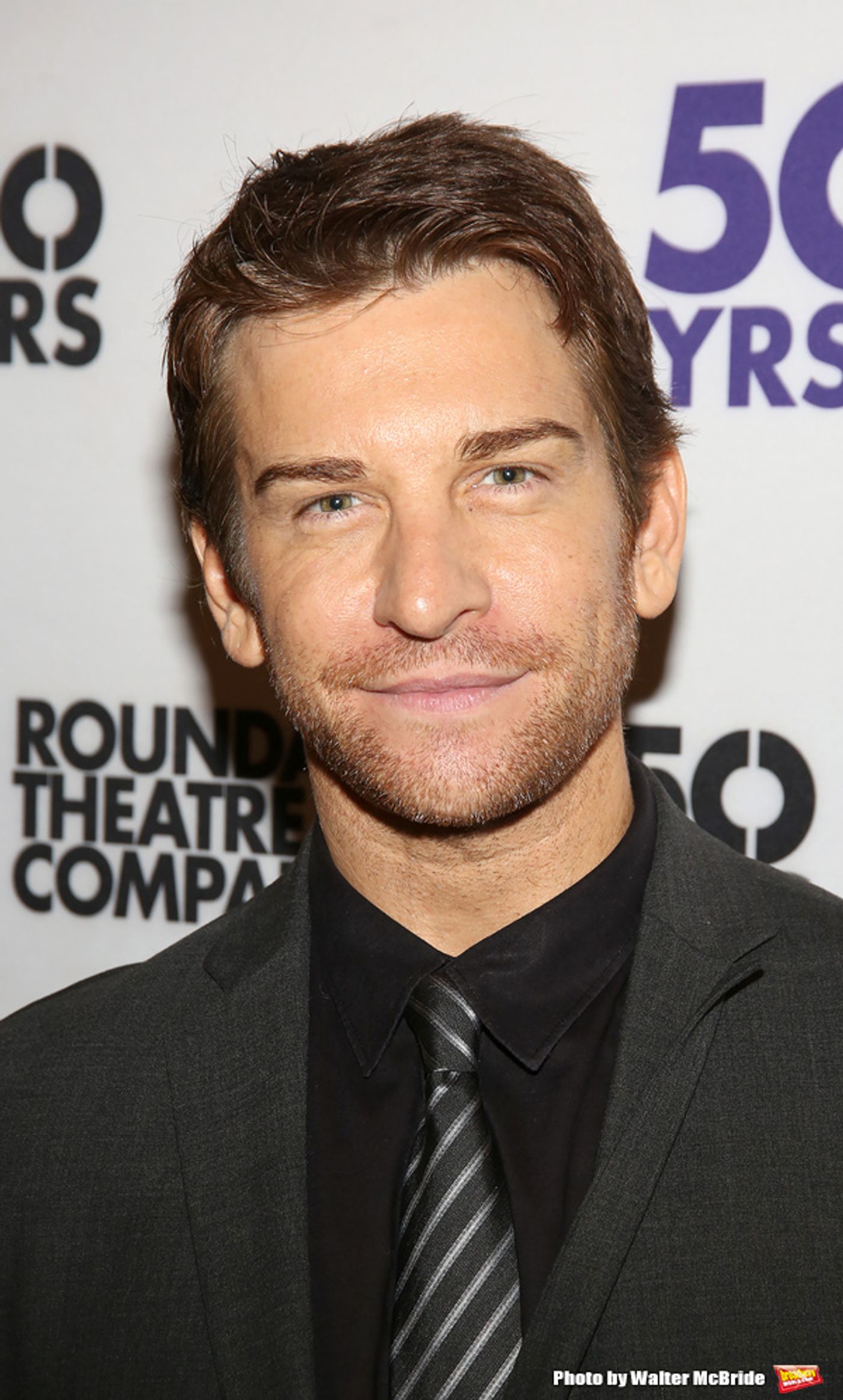 Photo Coverage: On the Opening Night Red Carpet for HOLIDAY INN!  Image