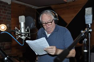 Dakin Matthews Photo