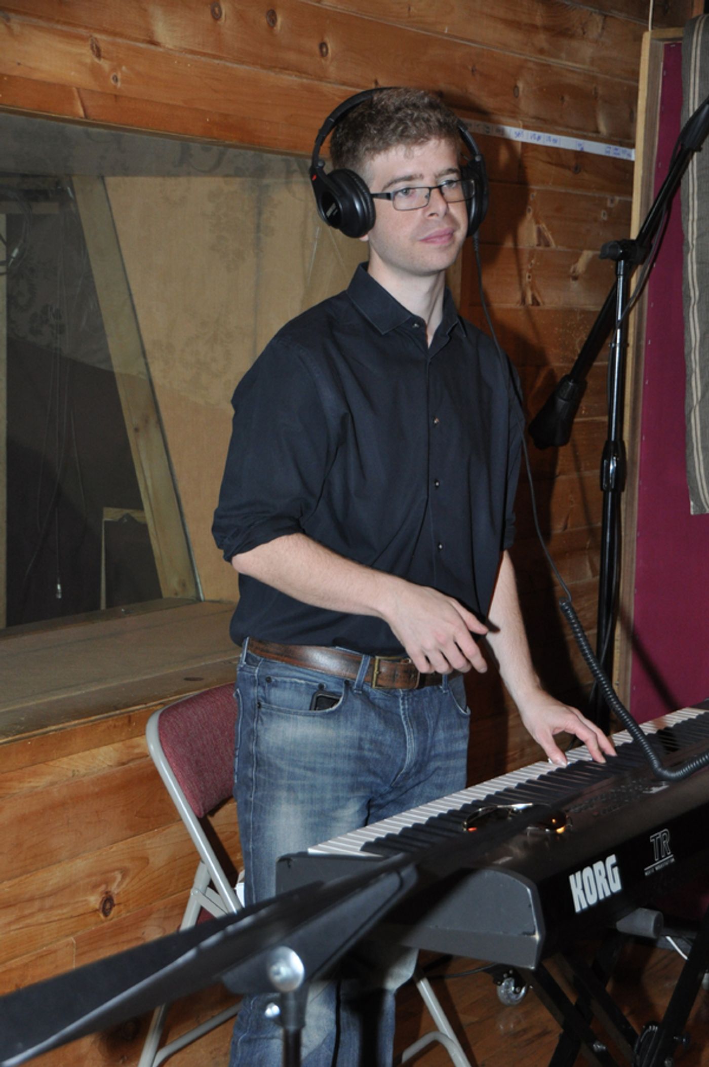 Exclusive Photo Coverage: Jessie Mueller & the Cast of WAITRESS Feel the Love for Carols For A Cure  Image