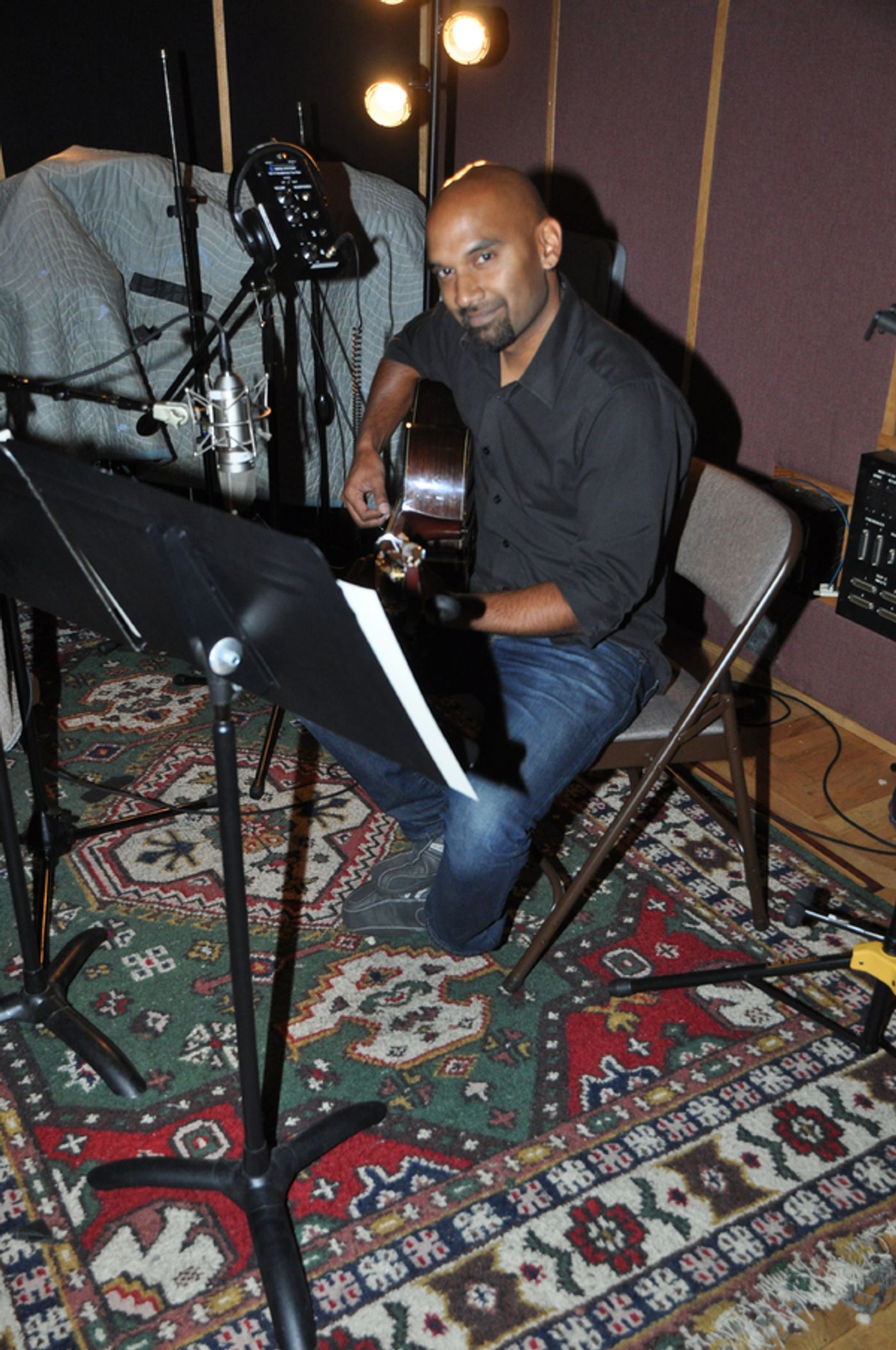 Exclusive Photo Coverage: Chilina Kennedy & Cast of BEAUTIFUL Celebrate The Season with Carols for a Cure  Image