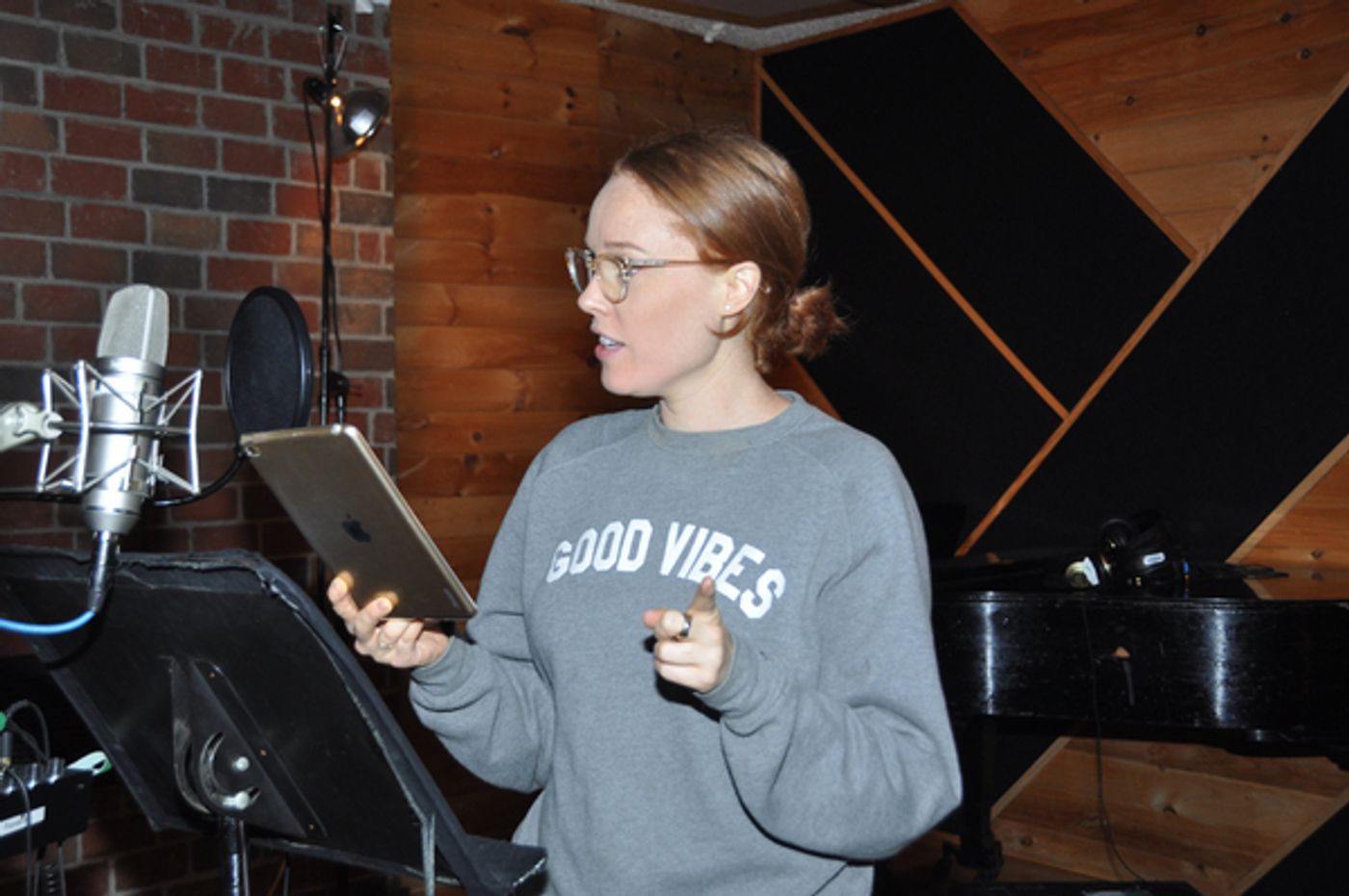 Exclusive Photo Coverage: Chilina Kennedy & Cast of BEAUTIFUL Celebrate The Season with Carols for a Cure  Image