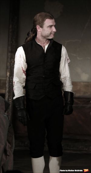 Liev Schreiber Photo