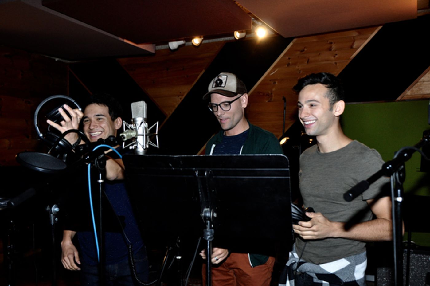 Exclusive Photo Coverage: Cast of WICKED Harmonizes for Carols For A Cure  Image