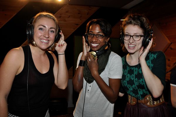 Caley Crawford, Paige Williams and Darien Crago Photo