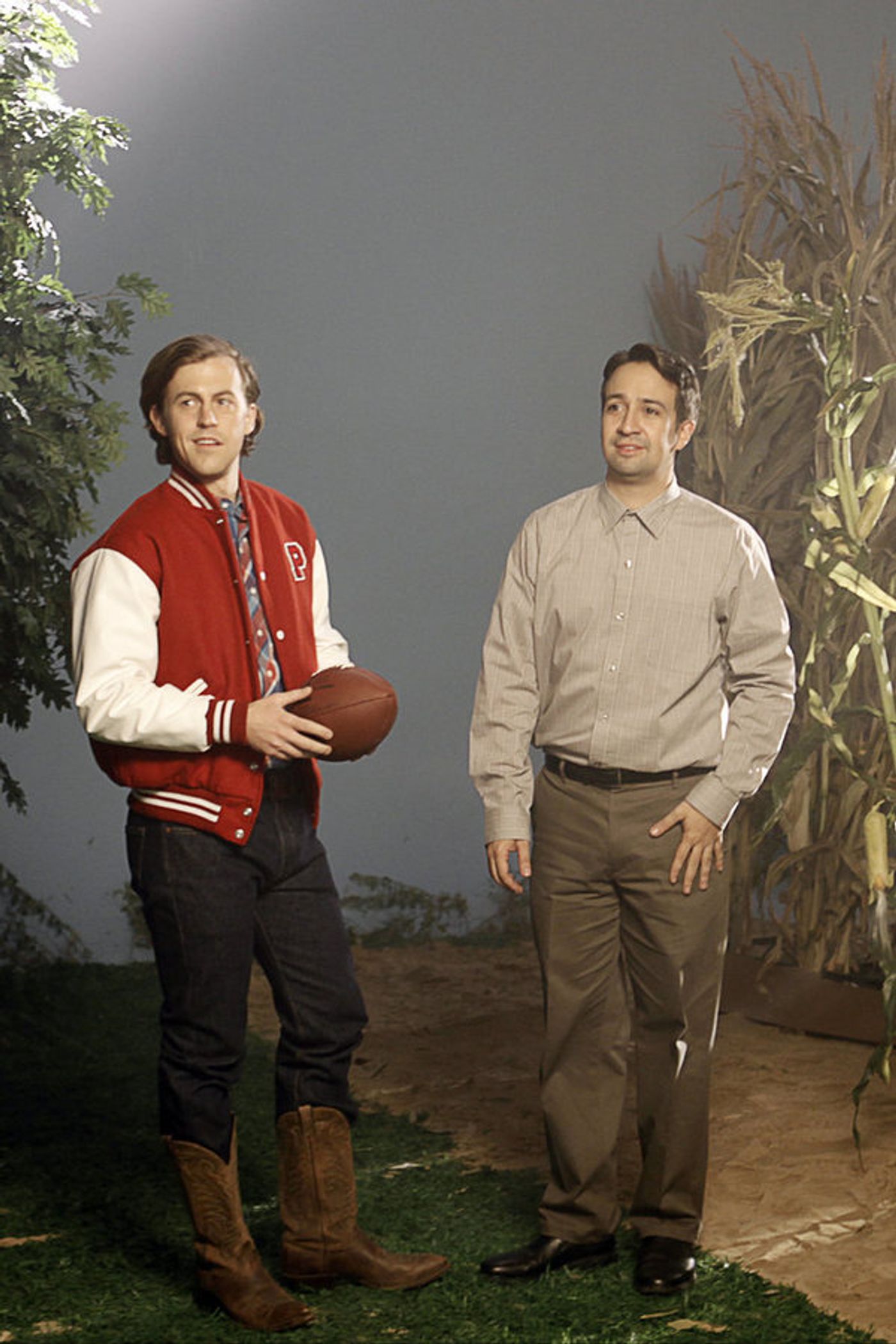 Check Out Just-Released Photos from Lin-Manuel Miranda-Hosted SNL!  Image