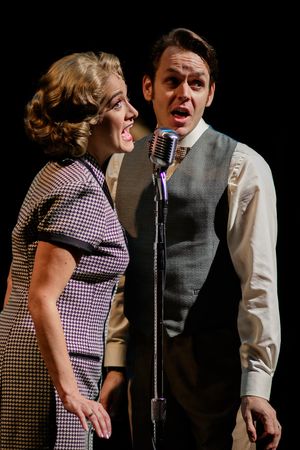 Jennifer Swiderski, Scott Guthrie @ BroadwayWorld Jennifer Swiderski, Scott Guthrie Photo