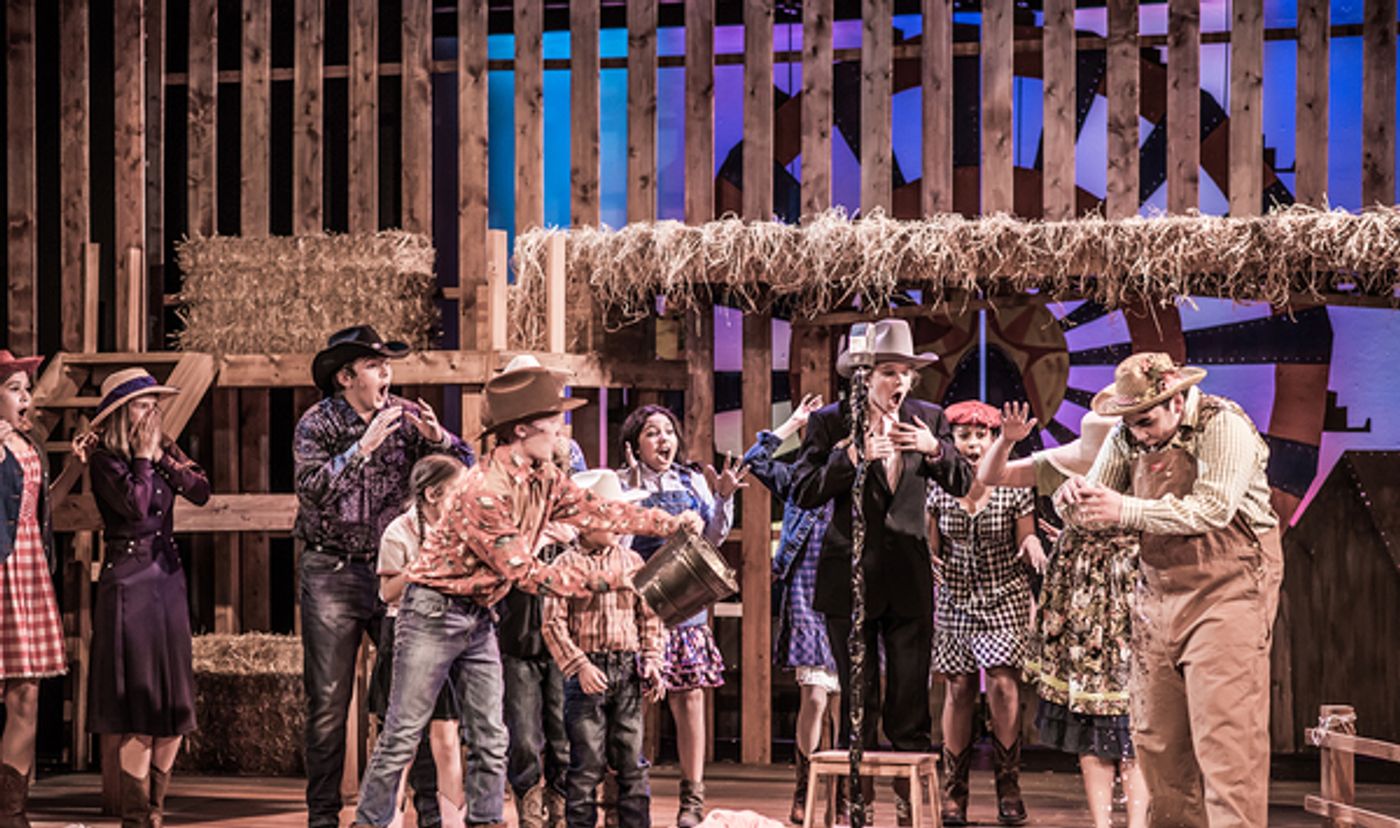 Photo Flash: Valley Youth Theatre's Charlotte's Web, The Musical Opened Friday Night to a Sold-out House  Image