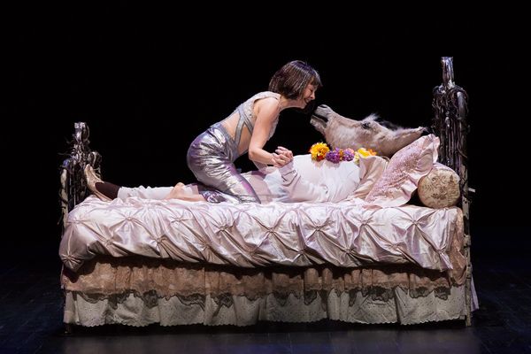 Josie de Guzman and James Black  Photo