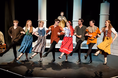 Mark Houston, Jessica Hern, Chiara Brooke, Domonic Ramsden, Jennifer Tilley, Colin Ki Photo