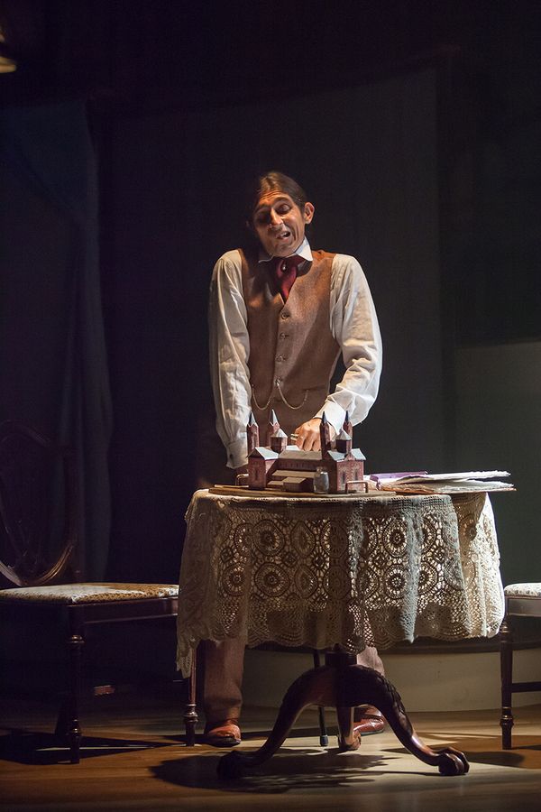 Giles Davies as Joseph Merrick Photo