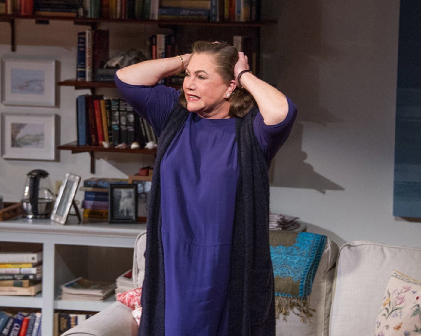 Photo Flash: First Look at Kathleen Turner in THE YEAR OF MAGICAL THINKING at Arena Stage  Image