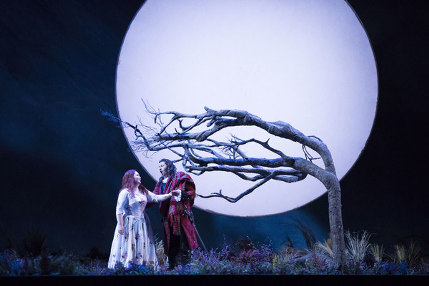 Photo Flash: First Look at LUCIA DI LAMMERMOOR, Opening This Weekend at the Lyric Photo Flash: First Look at LUCIA DI LAMMERMOOR, Opening This Weekend at the Lyric Image