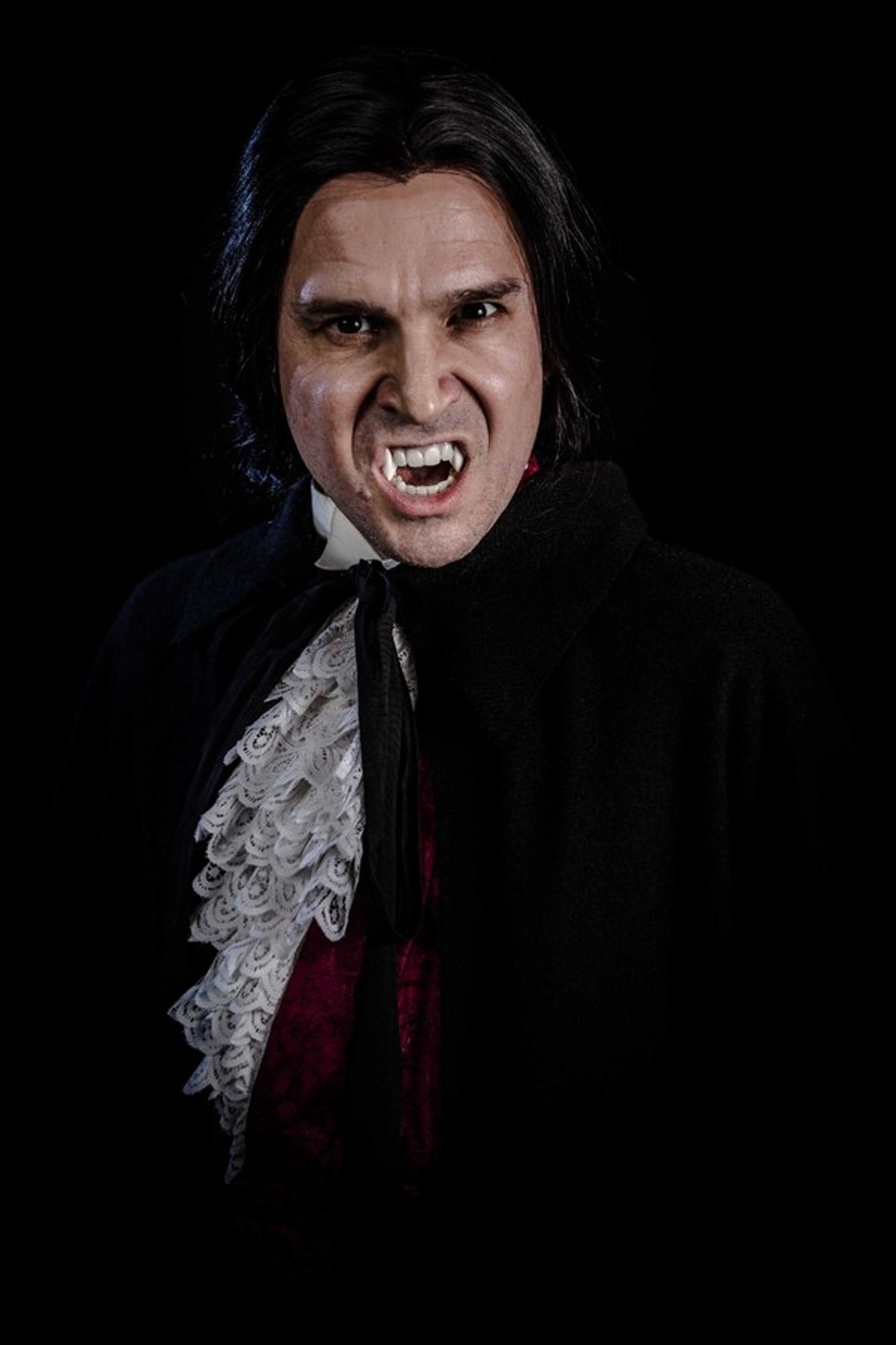 Photo Flash: DRACULA at Tacoma Little Theatre  Image