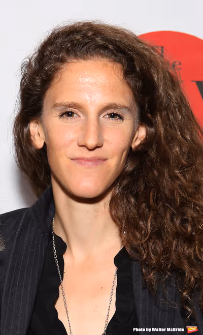Zoe Sarnak  Photo