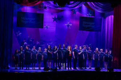 Bernadette Peters and childrens chorus Photo